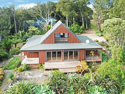 2409 Awhitu Road, Awhitu