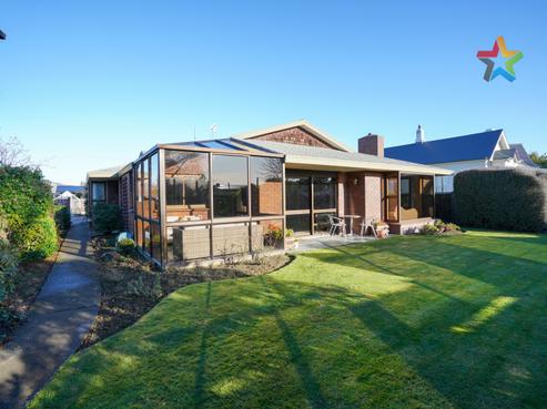 15 Albert Street, Gladstone