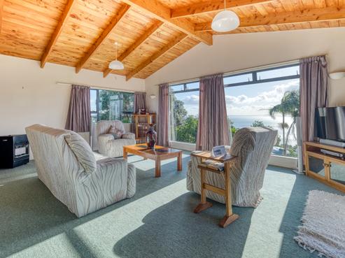 55 Seaview Road, Cable Bay