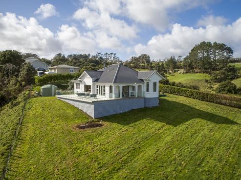 616C Peak Road, Helensville