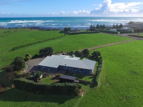 319 Bayly Road, Okato