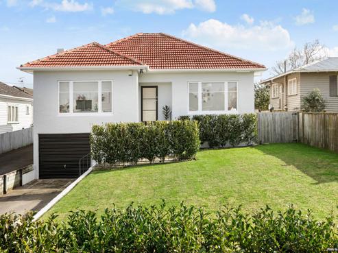 14 Clinker Street, Three Kings