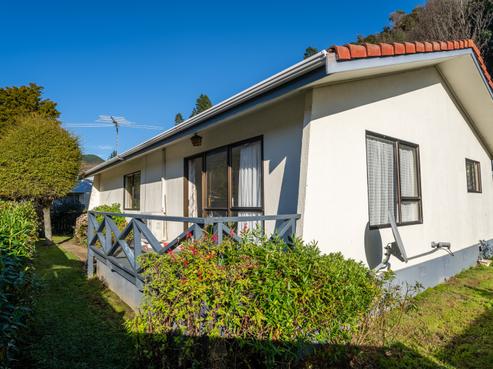 10 Waterdale Way, The Brook
