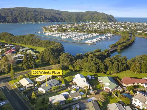 102 Waireka Place, Whangamata