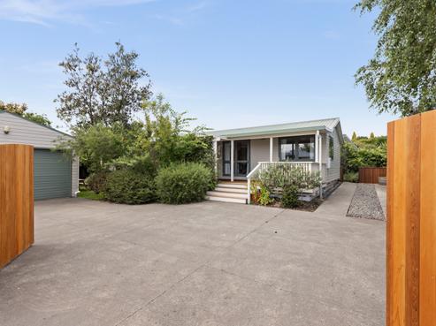 8A Nimon Street, Havelock North