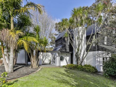 153 Atkinson Road, Titirangi