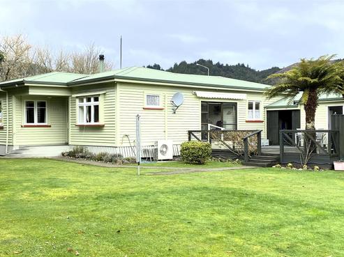 2 Sinnamon Street, Reefton