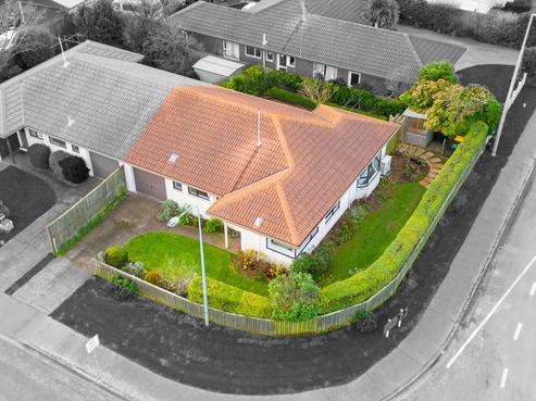 1/2 Thornhill Place, Sockburn