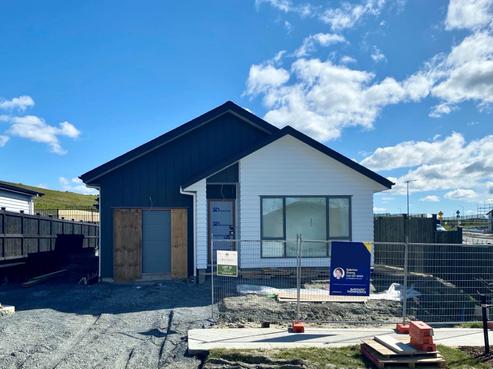 10 Smithson Street, Wainui