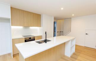 18/10 Trieste Way, Paraparaumu