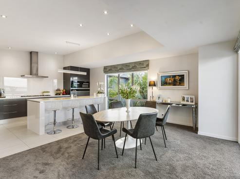4A Beach Road, Castor Bay