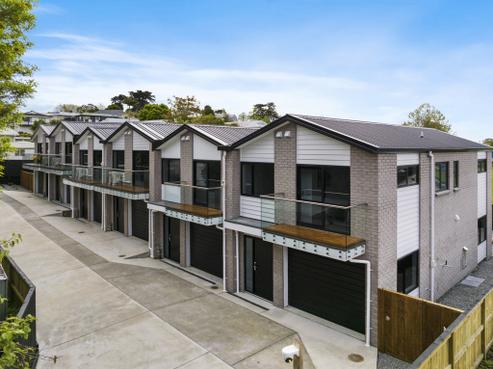 10 Ballial Place, West Harbour