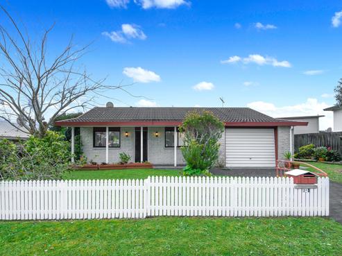 2A Doment Crescent, Orewa