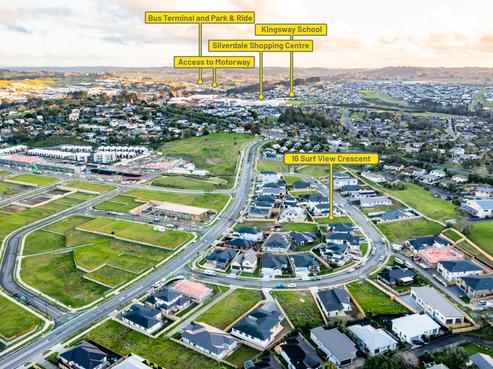 16 Surf View Crescent, Red Beach