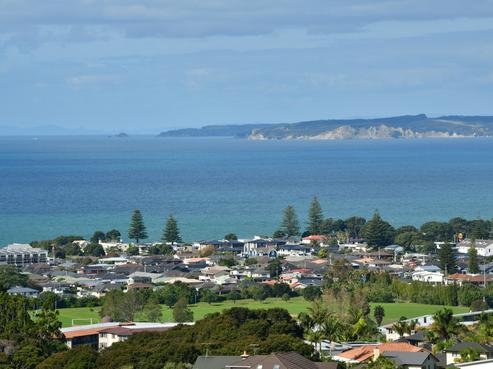 15 Maire Road, Orewa
