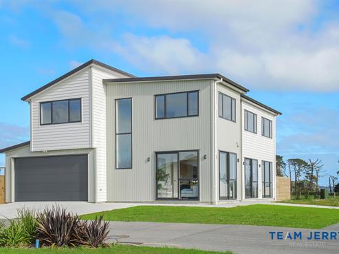 1 Korowhiti Road, Clarks Beach