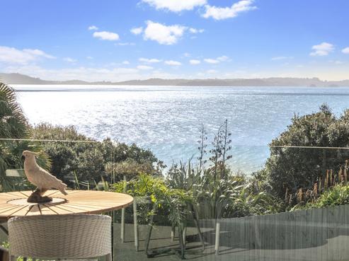 47 Pohutukawa Road, Beachlands