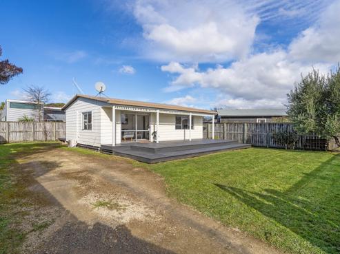 81 Jellicoe Street, Martinborough