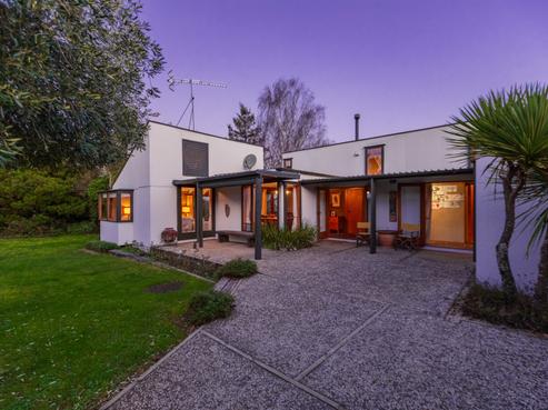 17 Domain Road, Waipawa