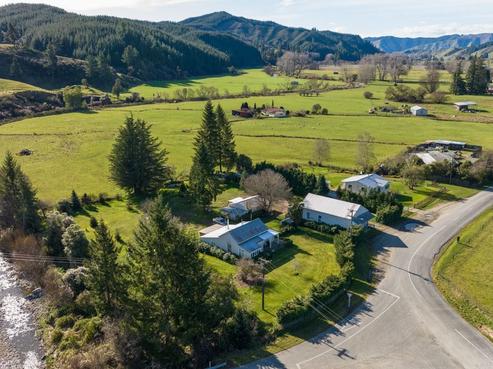 872 Tadmor Valley Road, Tapawera