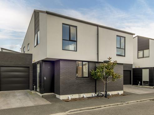 9 Verlamio Lane, Edgeware