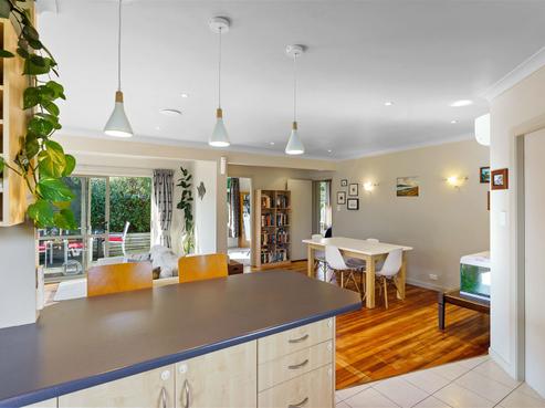 108 Alexander Road, Raumati Beach