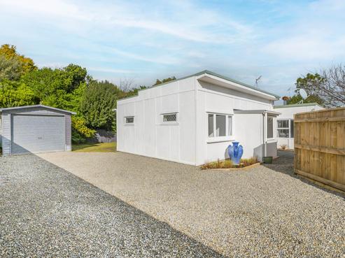 8 Hurley Road, Paraparaumu Beach