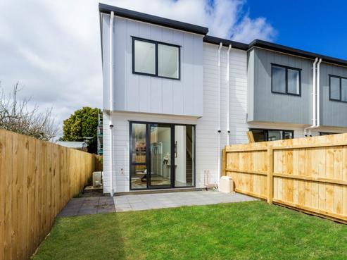 8/10 Arney Road, Ranui