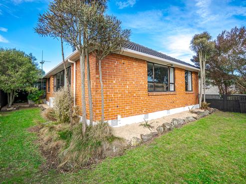 21 Old North Road, Marchwiel