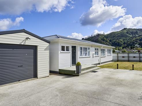 2/46 Hyde Street, Wainuiomata
