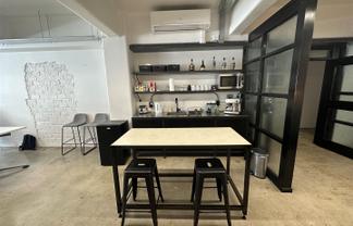 Light Street Facing Office on Anzac Ave!