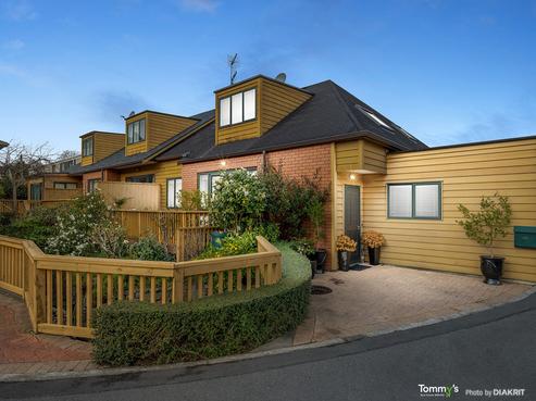 56 Futuna Close, Karori