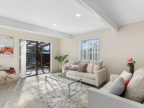 1/13 Challen Close, Conifer Grove