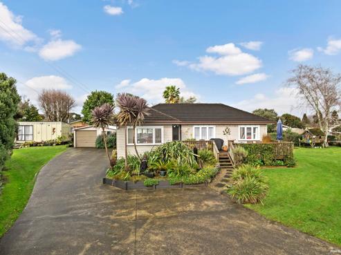 9A Hill Crescent, Papakura
