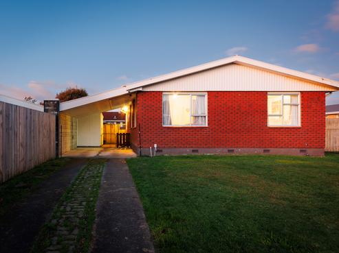 33 Halswell Crescent, Westbrook