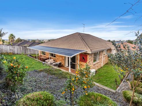 22 Les Marston Place, Pukekohe