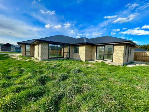 52 Hilton Drive, Amberley