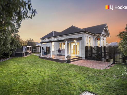 73 Royal Crescent, Saint Kilda