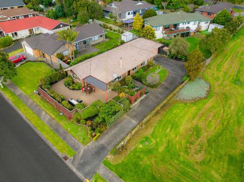 14 West Fairway, Golflands