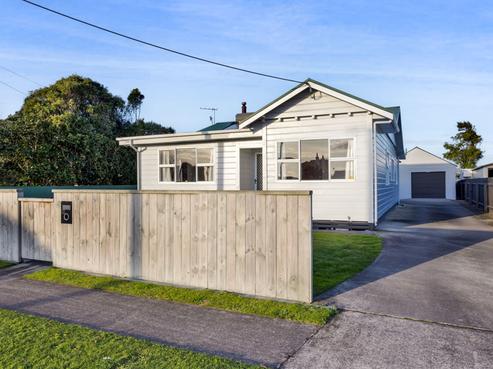 28 Disraeli Street, Hawera