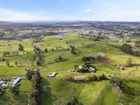 107 Cemetery Road, Wainui