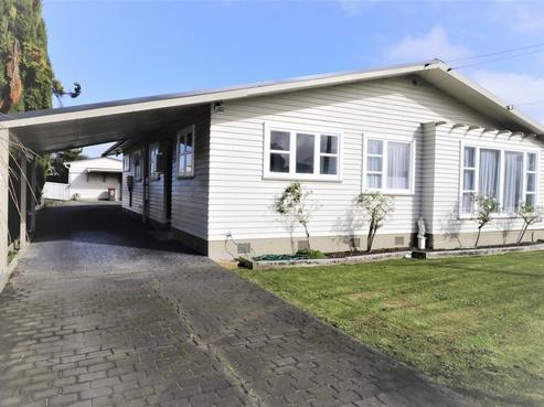 39 Devon Road, Springvale