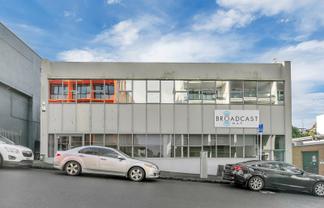 Well-Presented Ground Floor Office 