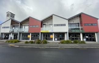 Refurbished Retail on Central Boulevard