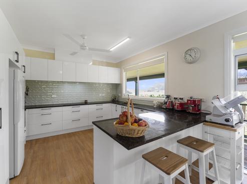 72 Toi Street, Otaki Beach