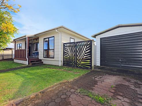 40A Townshend Crescent, Greenmeadows
