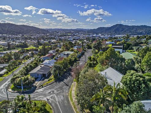 53 Hilltop Avenue, Morningside
