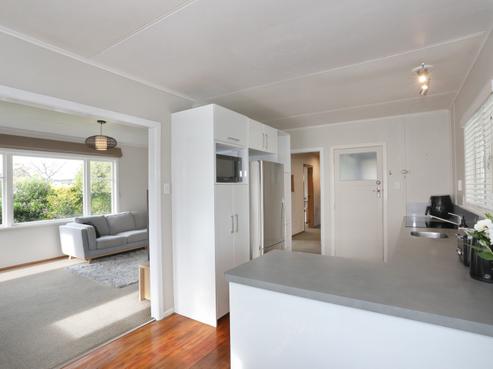 100 East Street, Feilding
