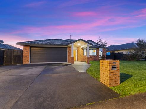 11 Edenpark Drive, Rototuna North