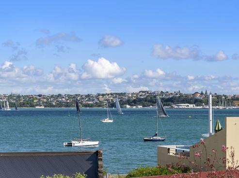2B Church Street, Devonport